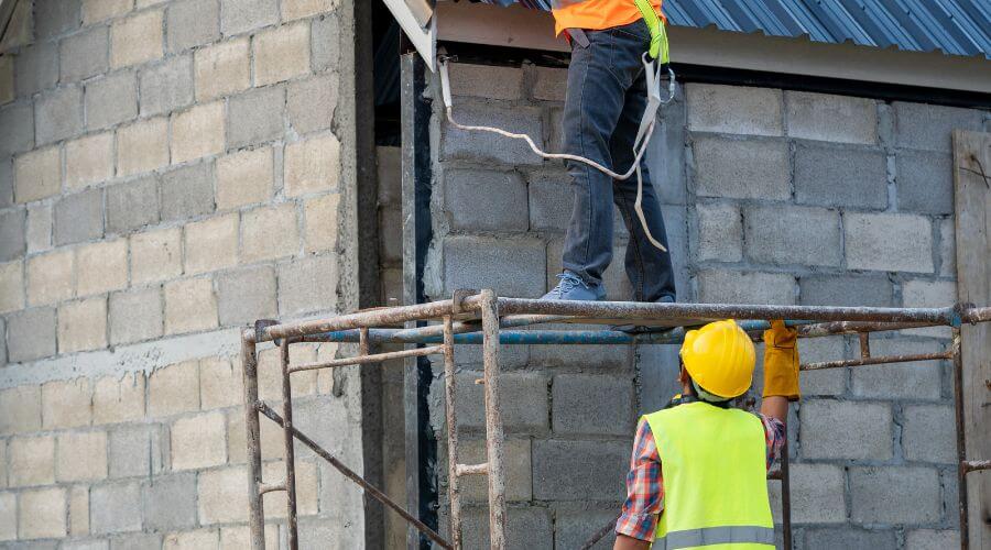 Professional residential roofers in Bigfoot, TX
